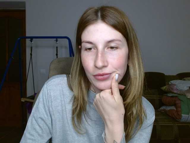 LunaVibe-V's BongaCams show and profile