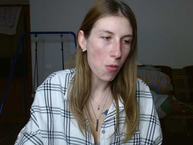 LunaVibe-V's BongaCams show and profile