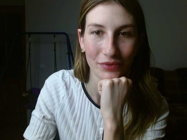 LunaVibe-V's BongaCams show and profile