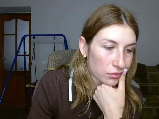 LunaVibe-V's BongaCams show and profile