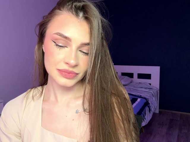 RonnieRose — @remain shaking my butt so hard for 20 seconds 