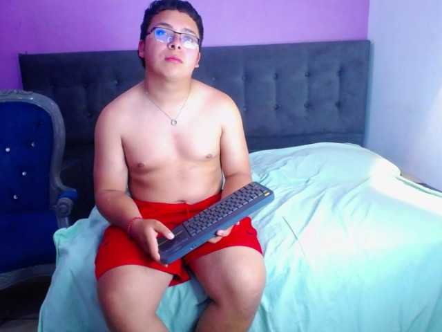 Bulma-Veggueta's BongaCams show and profile