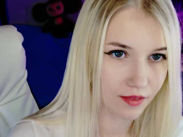 NaomiHita – webcam model profile photo