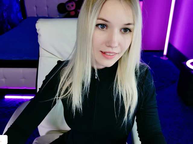 NaomiHita's BongaCams show and profile