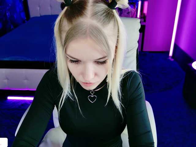 NaomiHita's BongaCams show and profile