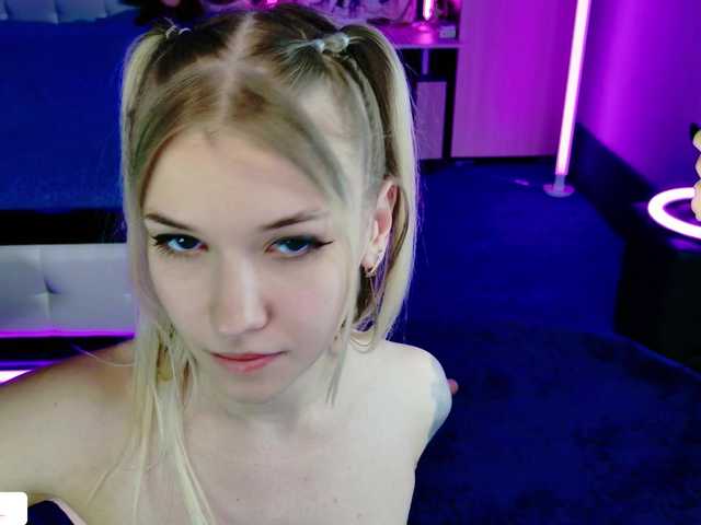 NaomiHita's BongaCams show and profile