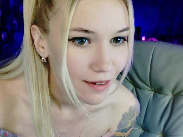 NaomiHita – webcam model profile photo