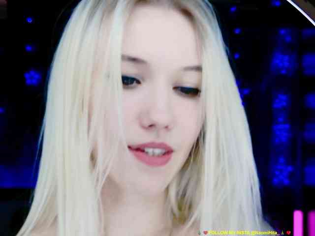 NaomiHita webcam