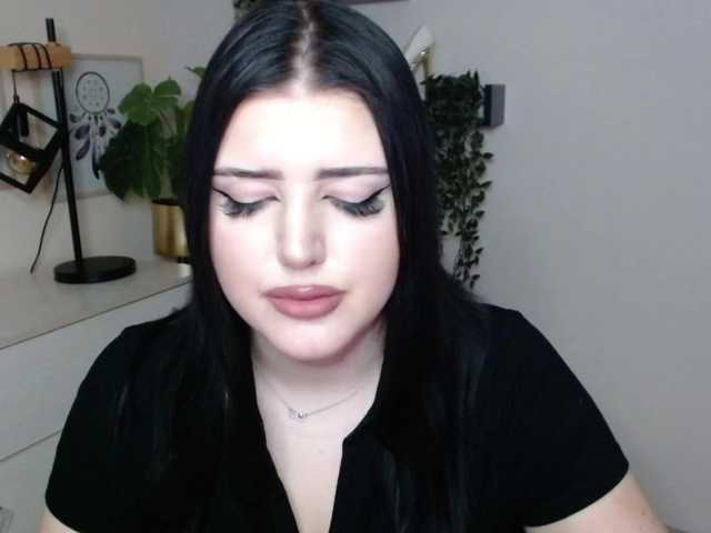 Miabrunette22 from BongaCams