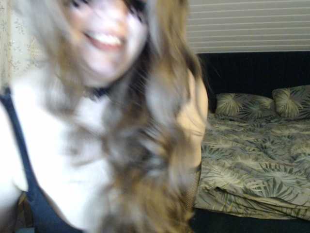 Stacy-meow1's BongaCams show and profile