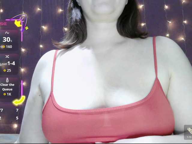 SoftMoon's BongaCams show and profile