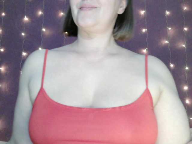 SoftMoon's BongaCams show and profile