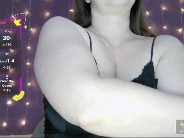 SoftMoon's BongaCams show and profile