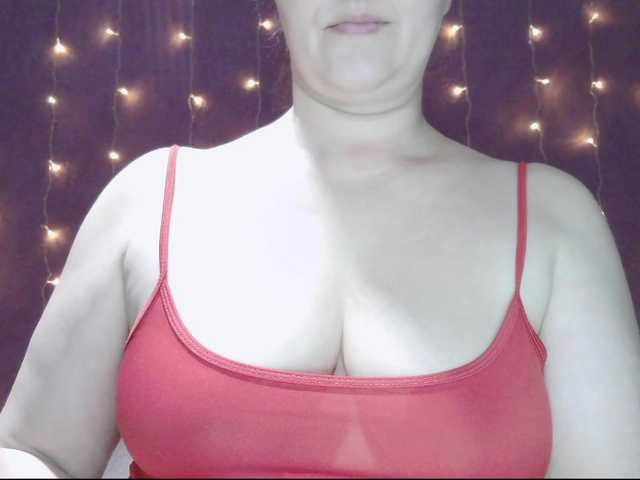 SoftMoon's BongaCams show and profile