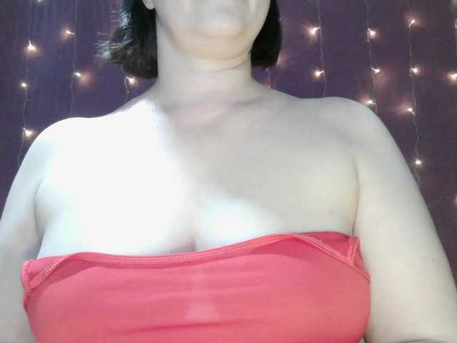 SoftMoon's BongaCams show and profile