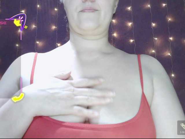 SoftMoon's BongaCams show and profile