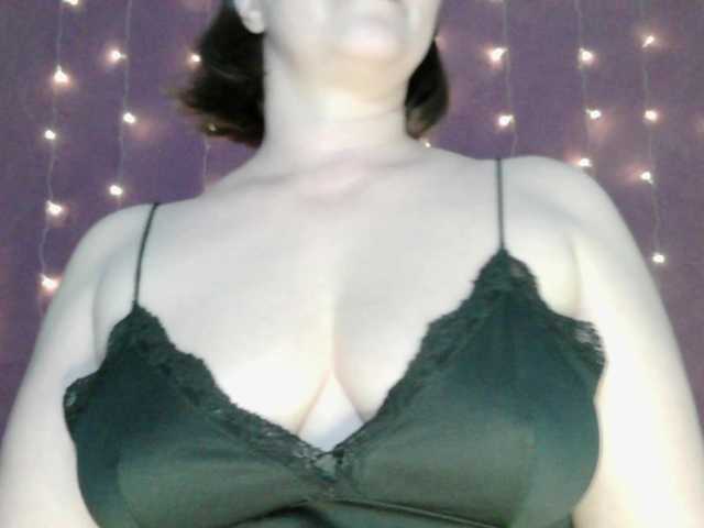 SoftMoon's BongaCams show and profile