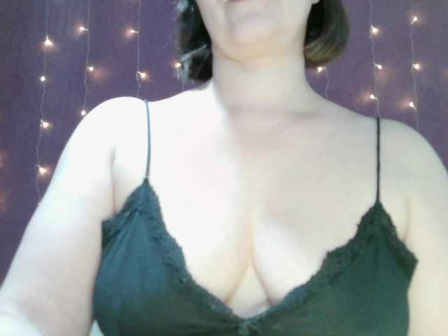 SoftMoon's BongaCams show and profile