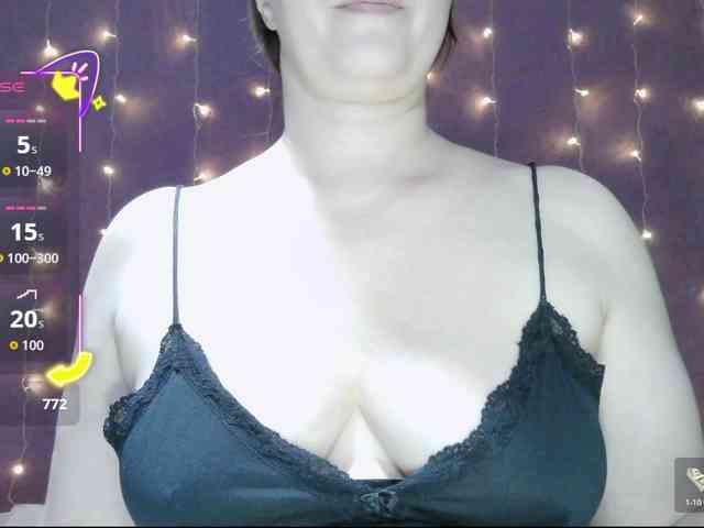 SoftMoon Live Webcam on BongaCams