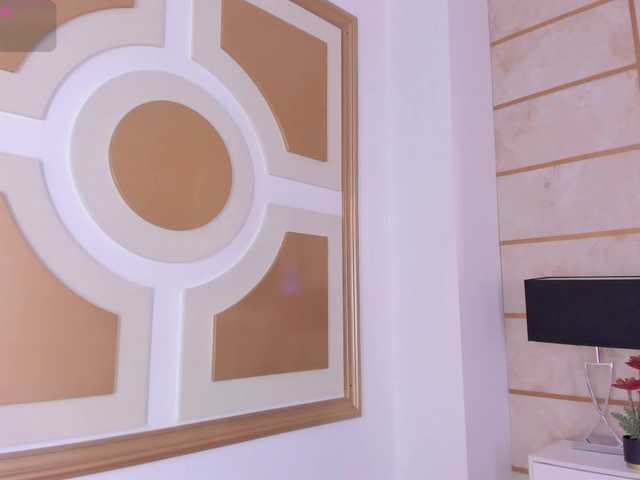 CrystalRose1's BongaCams show and profile