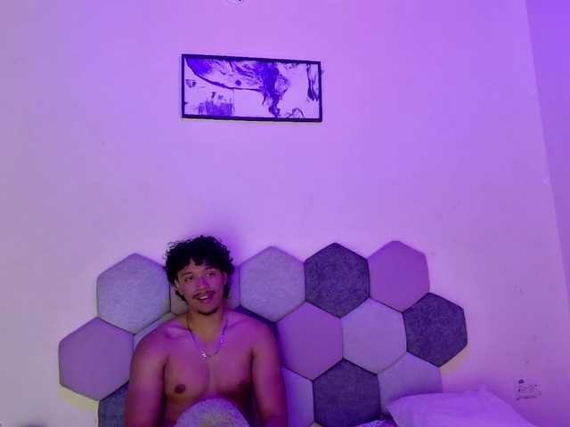 desireduo-sex – webcam model profile photo