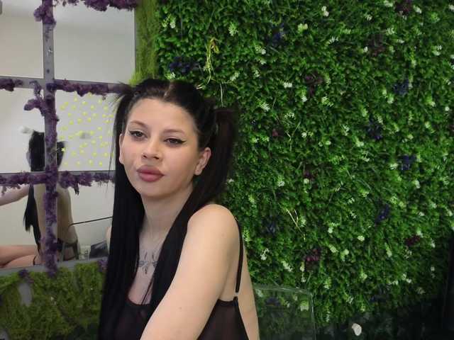 AnaLexus's BongaCams show and profile