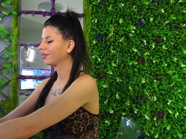 AnaLexus's BongaCams show and profile