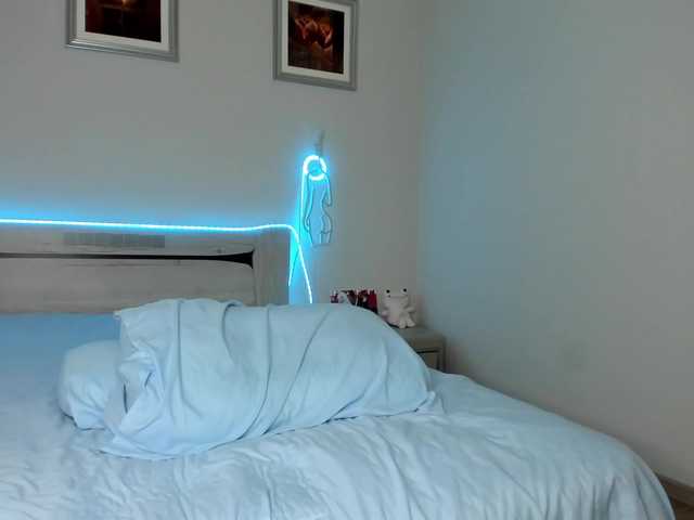 TessaAurora — welcome to my room :)  :) my toy is already workingI follow people who tip:)  #teen #18 #new #toy 