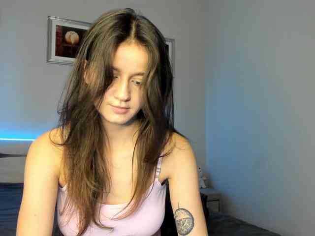 TessaAurora webcam