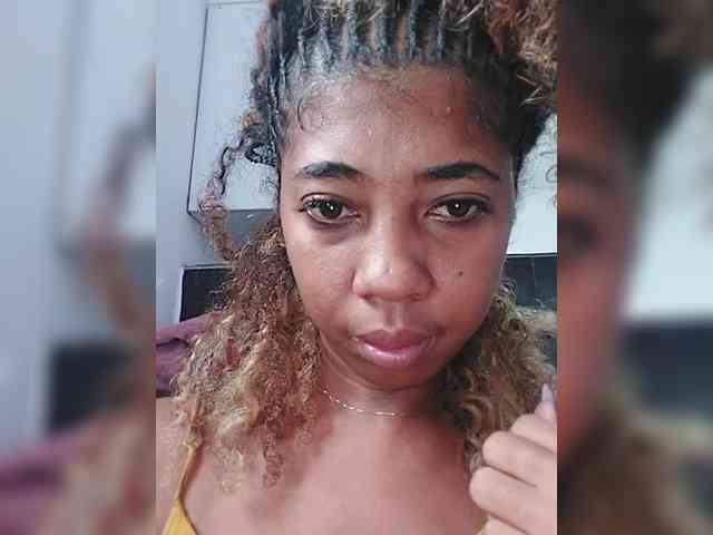 Mielkhalifa Live Webcam on BongaCams