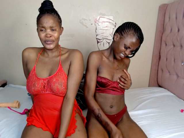 Cocoheat's BongaCams show and profile