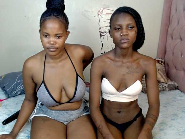 Cocoheat's BongaCams show and profile