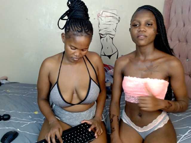 Cocoheat's BongaCams show and profile