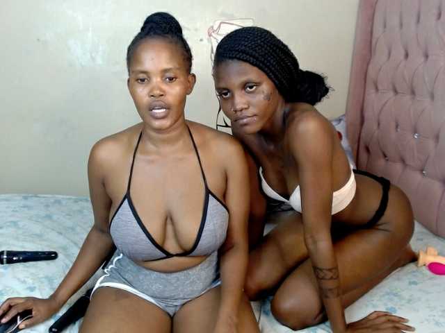 Cocoheat's BongaCams show and profile