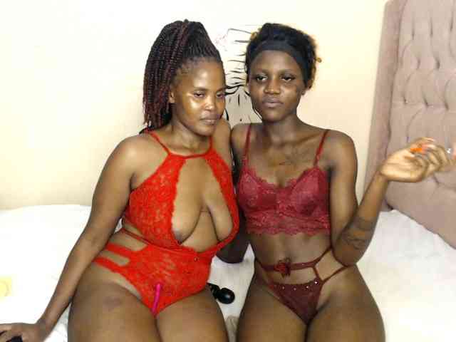 Cocoheat Live Webcam on BongaCams