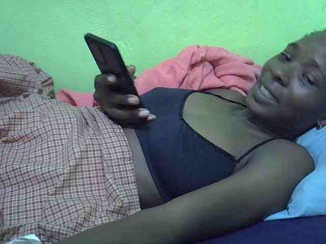 Luci-anna Live Webcam on BongaCams