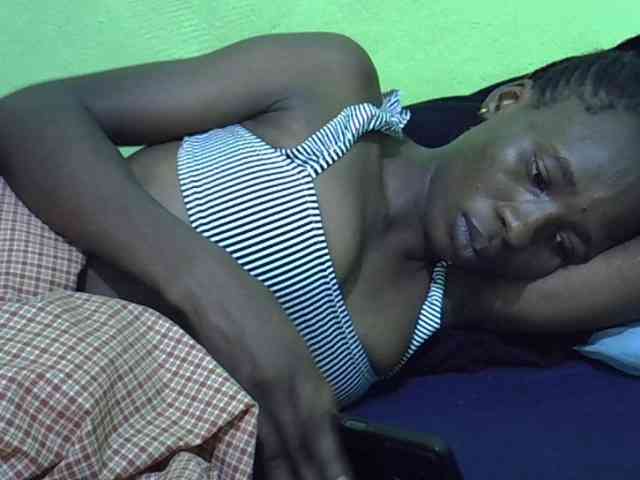 Luci-anna Live Webcam on BongaCams