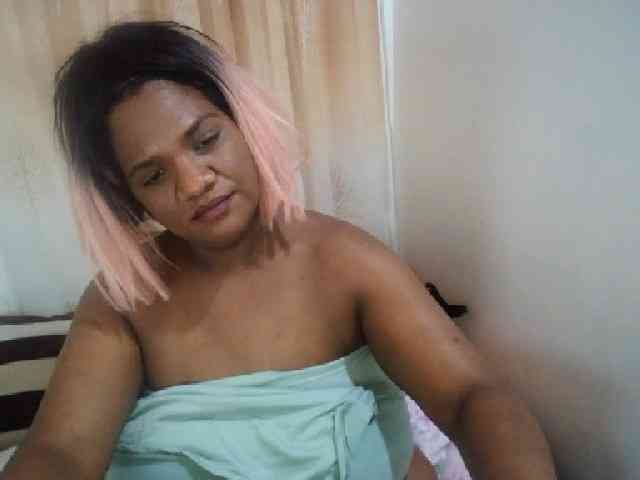 IndianSexyAss00 Live Webcam on BongaCams