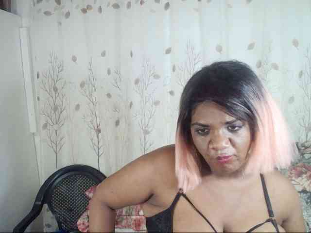 IndianSexyAss00 webcam