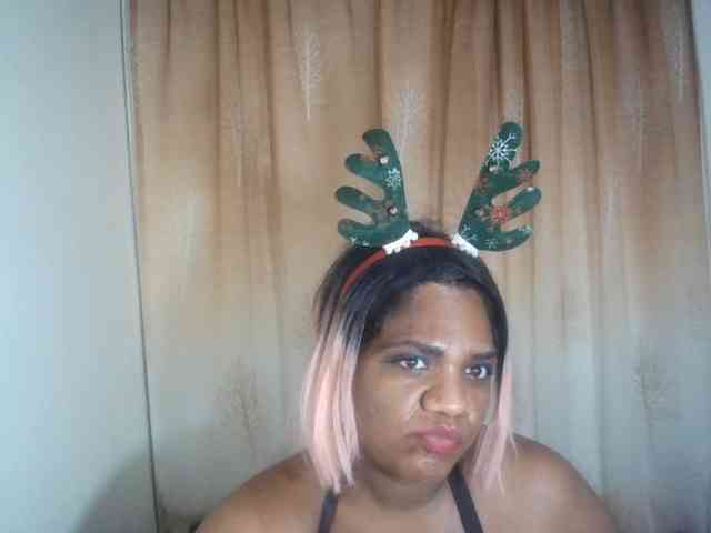 IndianSexyAss00 webcam