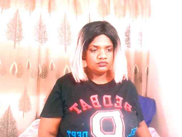 IndianSexyAss00 webcam