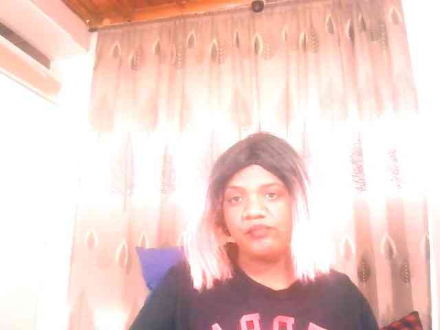 IndianSexyAss00 webcam