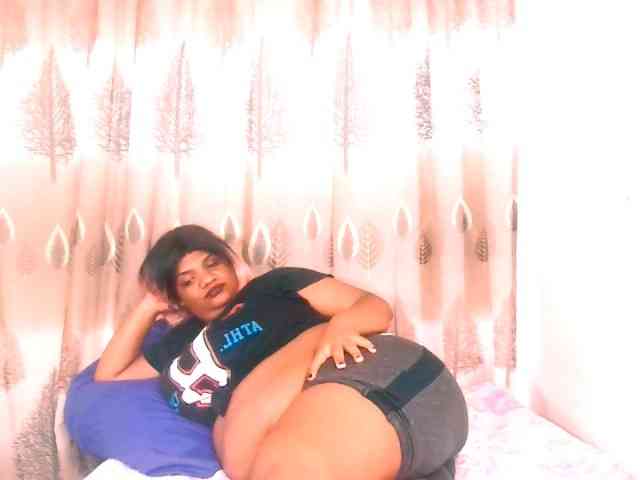 IndianSexyAss00 webcam