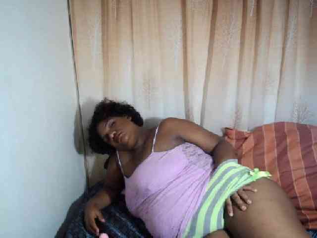 IndianSexyAss00 webcam