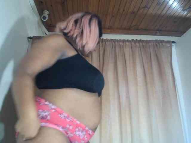 IndianSexyAss00 webcam