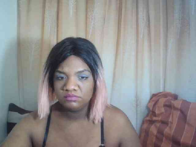 IndianSexyAss00 webcam