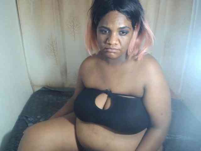 IndianSexyAss00 webcam