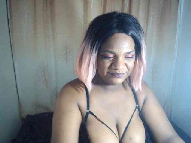 IndianSexyAss00 webcam