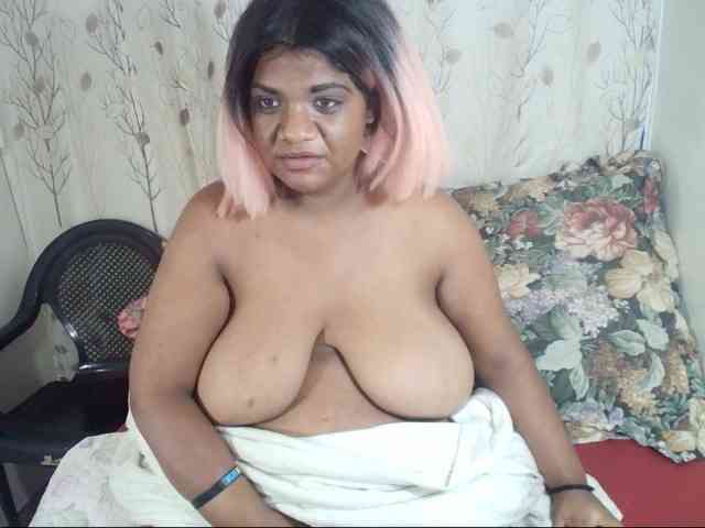 IndianSexyAss00 webcam