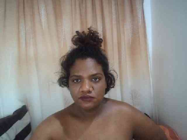 IndianSexyAss00 webcam